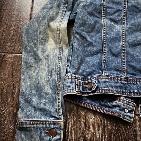 TRF Premuim Wash Zara bleached cropped denim jacket - Picture 8 of 10